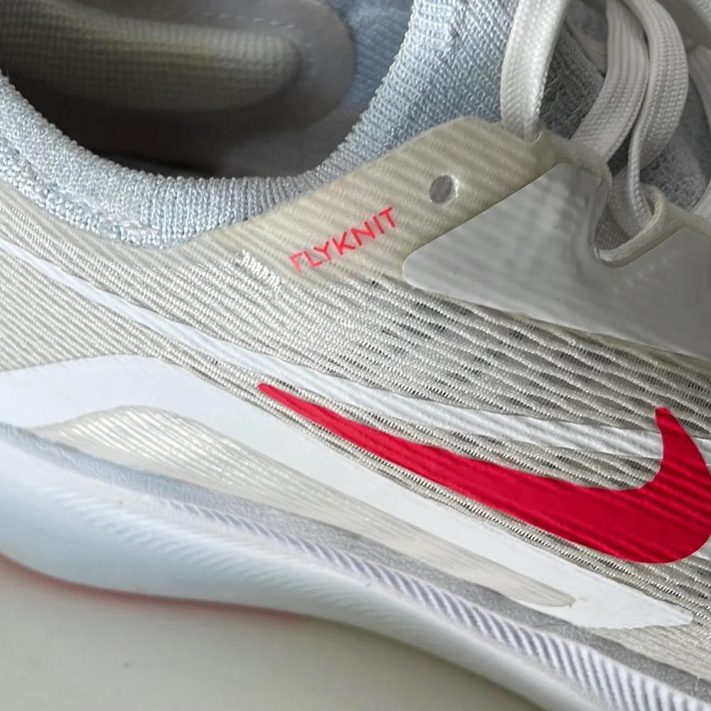 Nike Zoom Fly 4 Flyknit - Picture 7 of 9